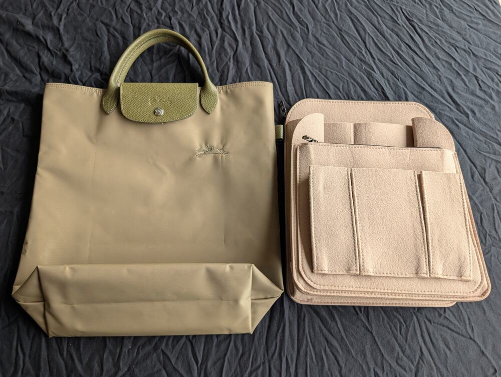 Longchamp Le Pliage Sage Green Tote + Felt Organizer Insert